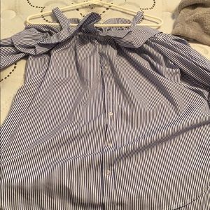 Long sleeve shows shoulders